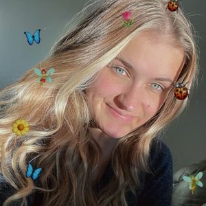 Meet your Posher, Mikayla